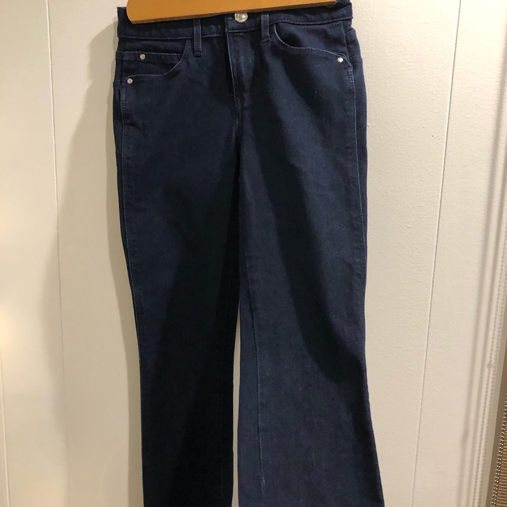GUESS jeans